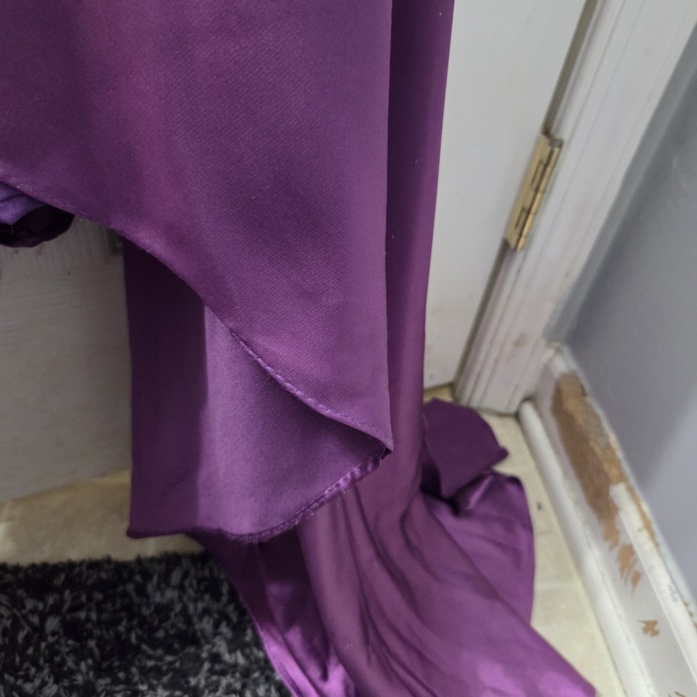 Elegant One Shoulder Satin Dress in Deep Purple - Picture 5 of 12